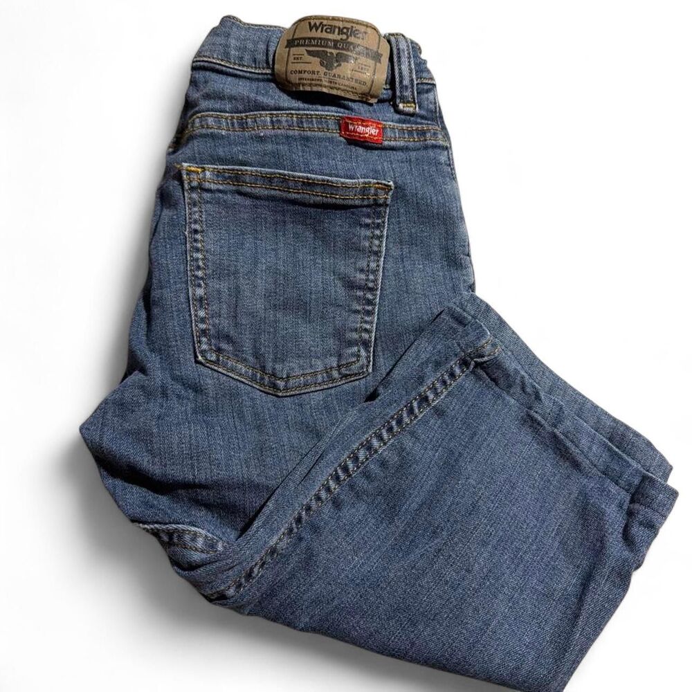 Wrangler Men's Blue and Navy Jeans